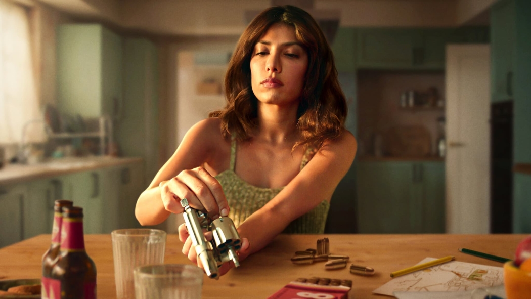 Kim Bu Erin Carter? 1. Sezon 1. Bölüm izle