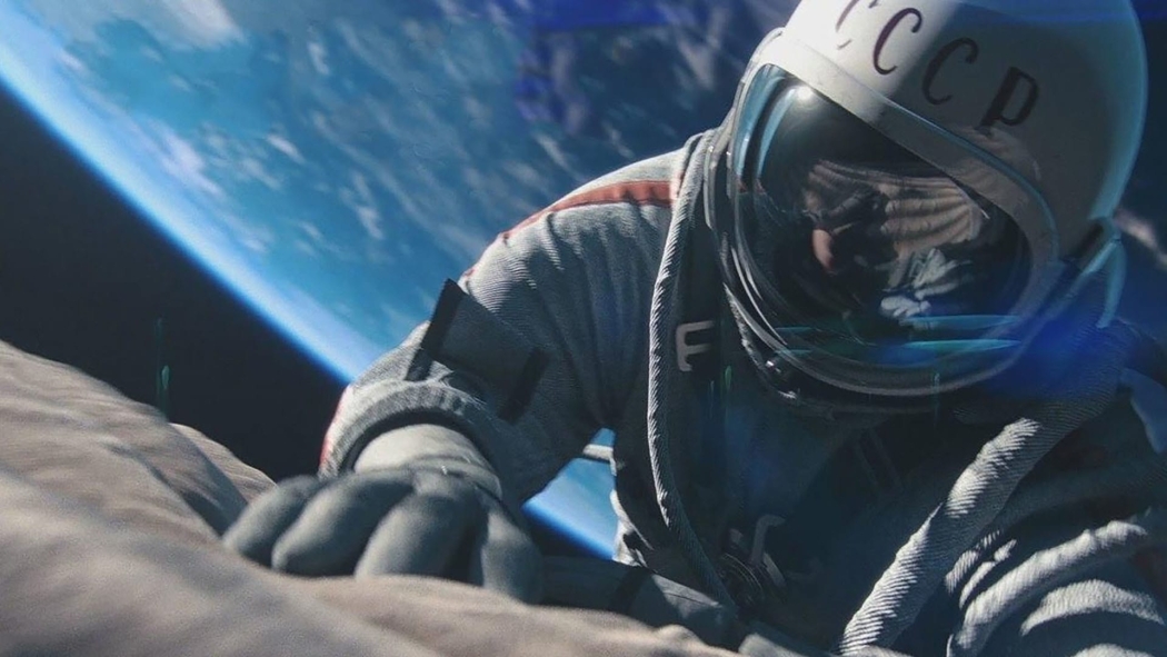Spacewalk izle